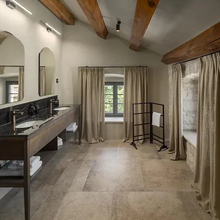 San Tomasini Heritage