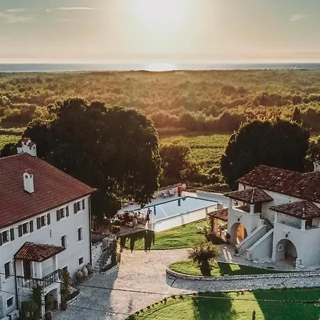 Hotel San Tomasini Heritage 5*