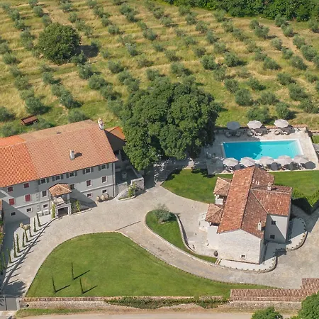 San Tomasini Heritage Hotel